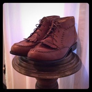 Ariat Lace Up Ropers!